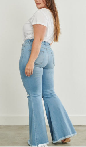 Milli Distressed Jeans